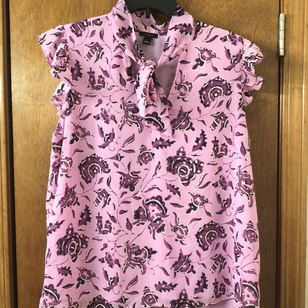 Ann Taylor Sleeveless Blouse